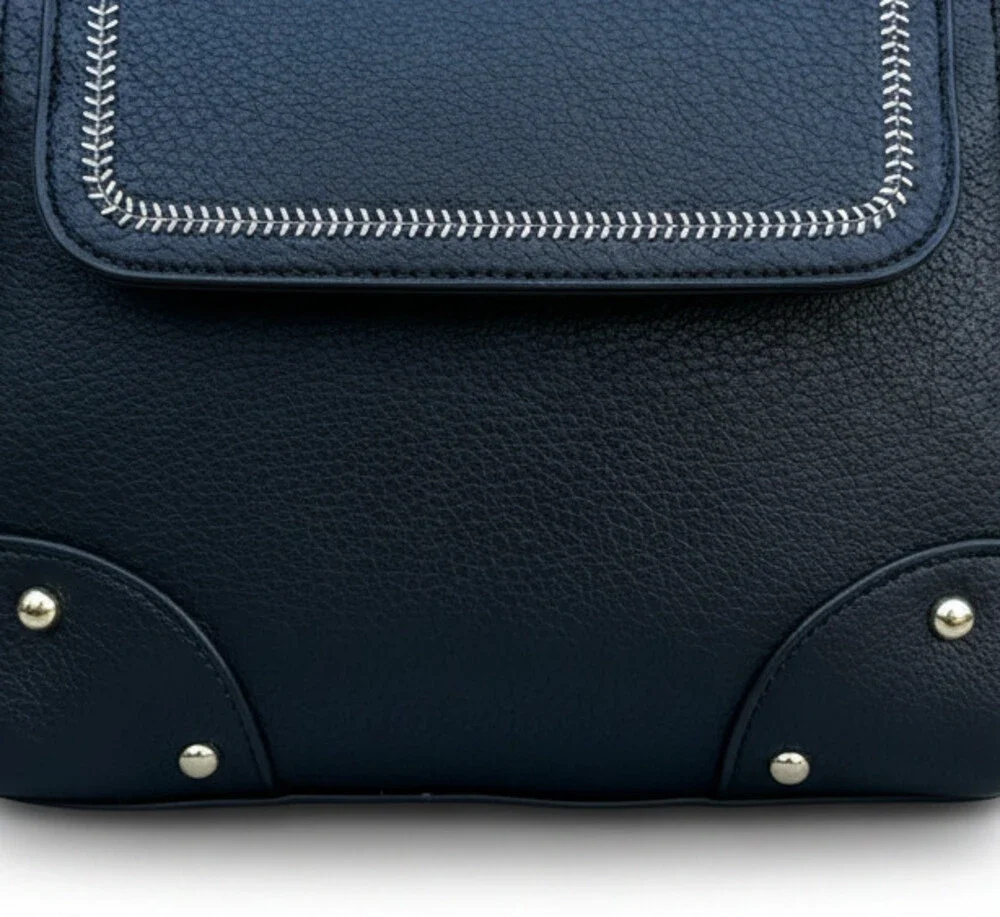 La Terre Boston Purse Black